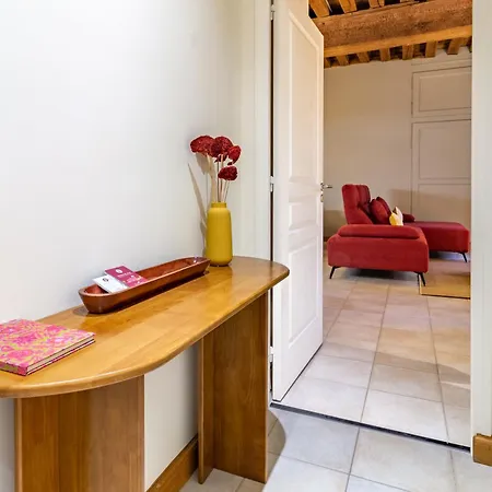 Au Pied De La Cathedrale, Familial, Parking Gratuit Apartment Troyes