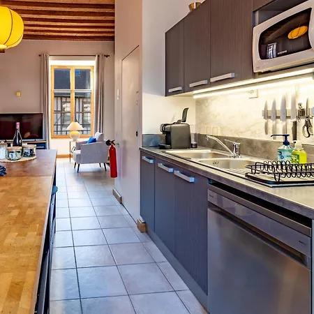 Au Pied De La Cathedrale, Familial, Parking Gratuit Apartment Troyes