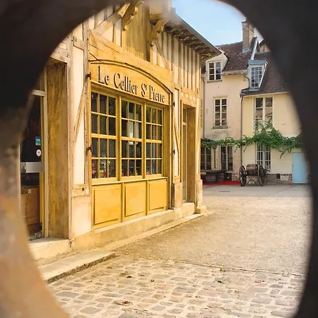 Au Pied De La Cathedrale, Familial, Parking Gratuit Apartment *